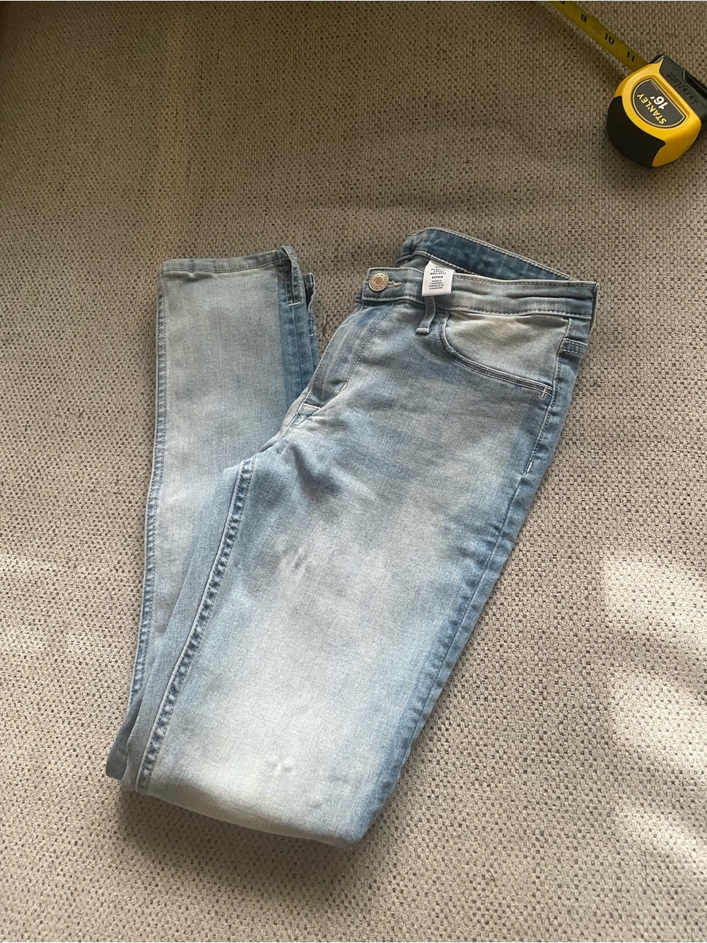 H&M Women’s Light Blue Skinny Jeans